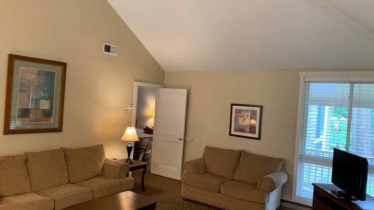 Photo of Livingroom in Shawnee On Delaware