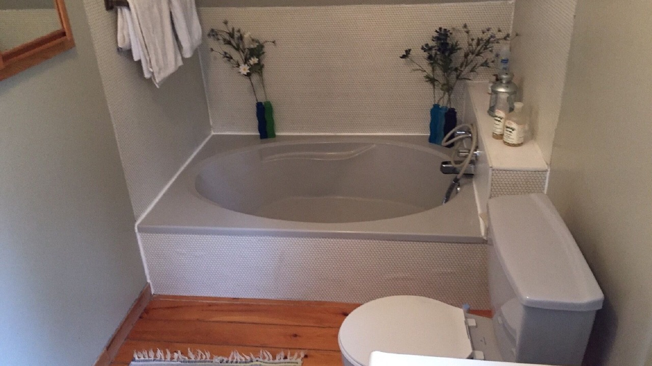 Photo of Bathroom in Val-des-Monts