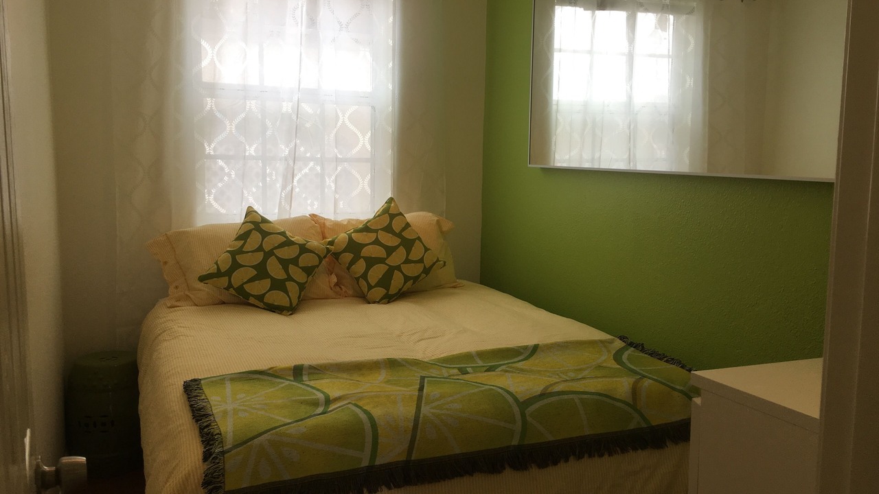 Photo of Bedroom in Mission Beach