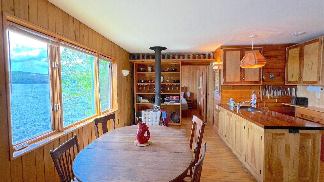 Photo of Bedroom in Hammondsport