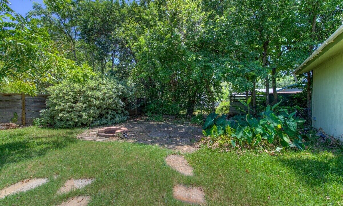 Photo of Outdoor in Brentwood