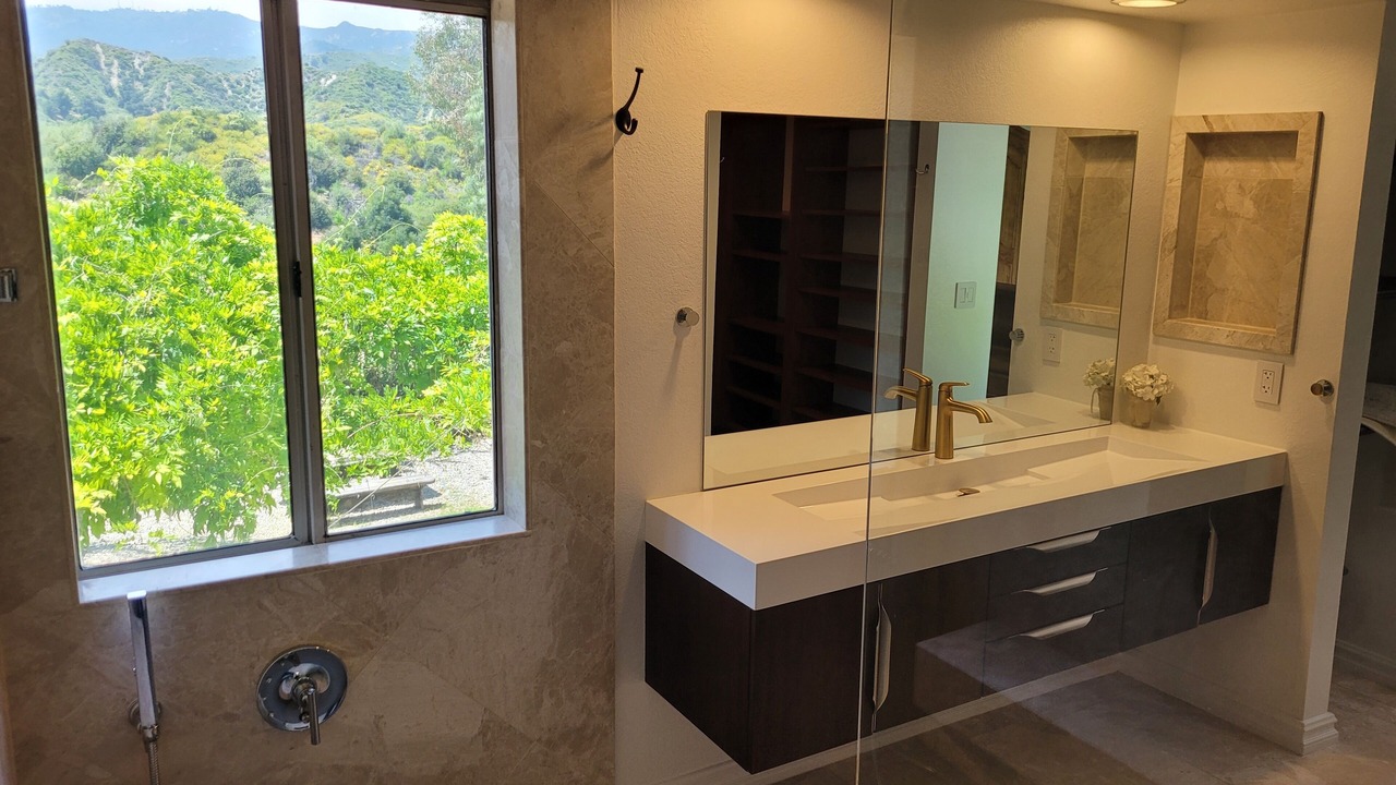 Photo of Bathroom in Stevenson Ranch