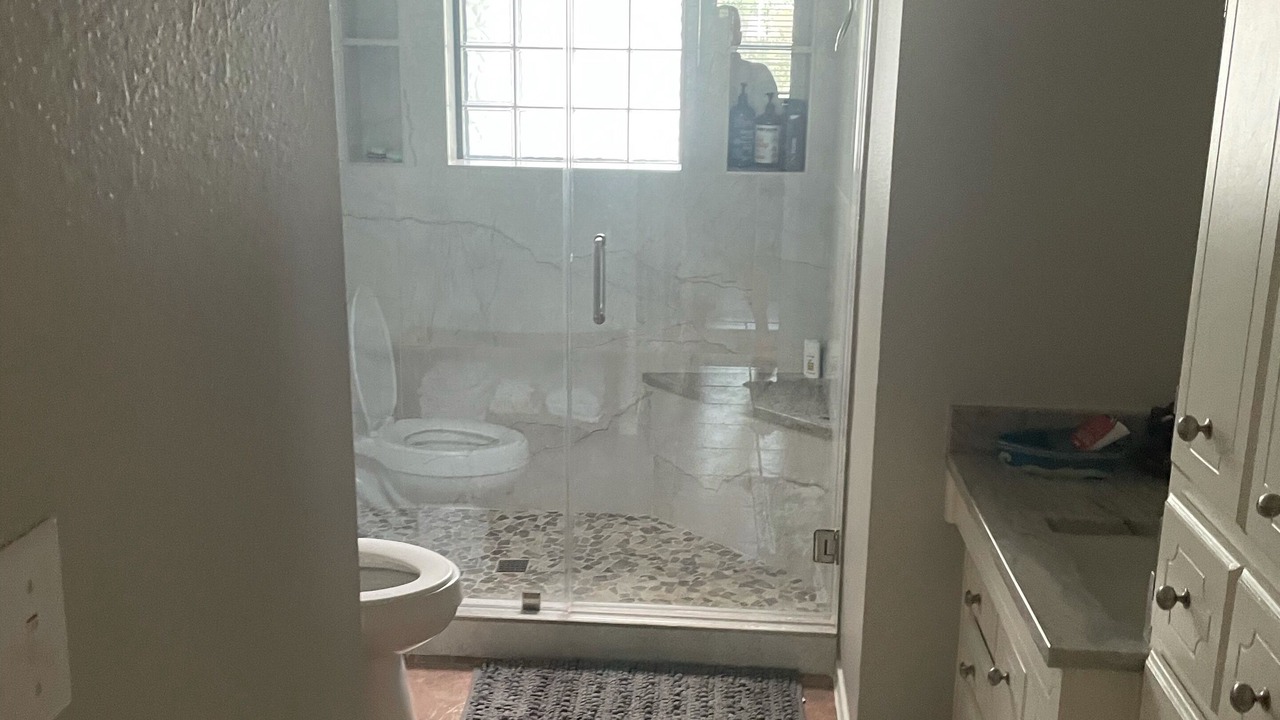 Photo of Bathroom in Cotton Gin