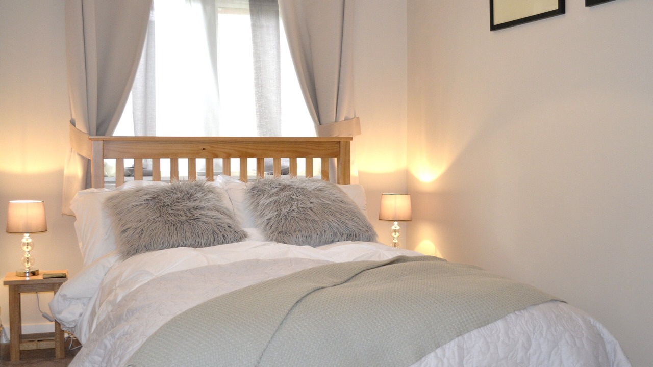 Photo of Bedroom in Girton