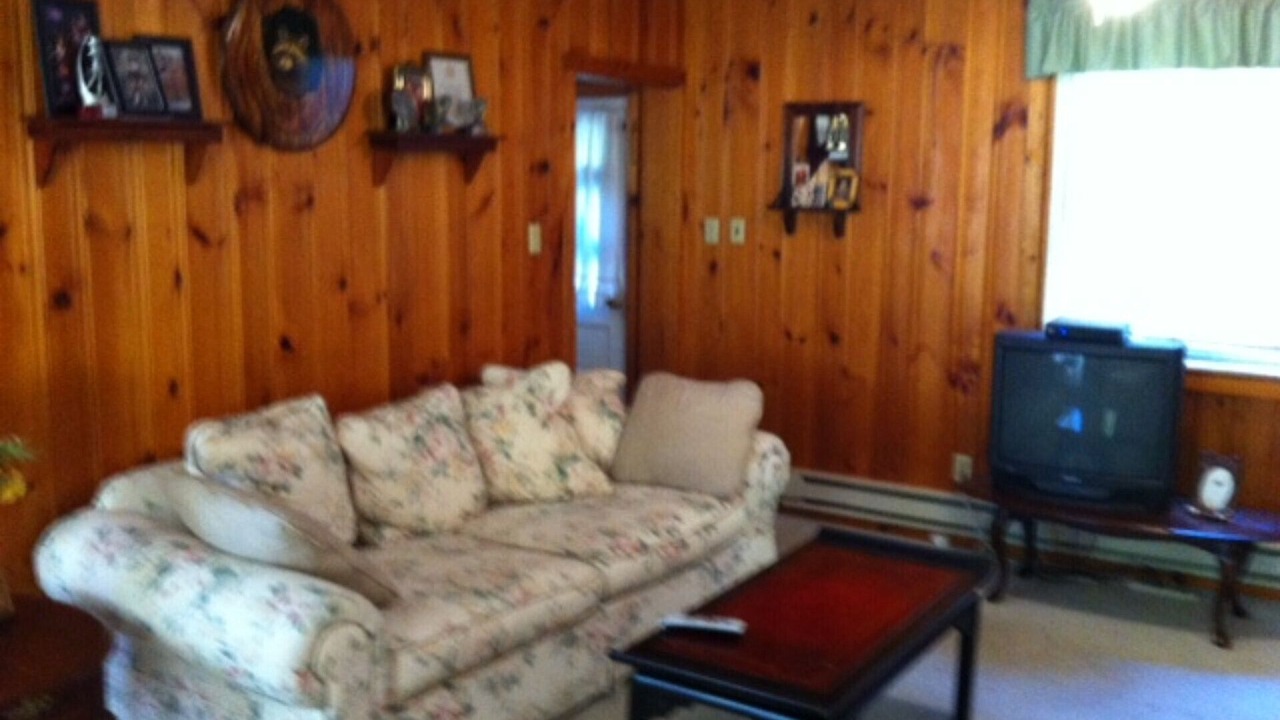 Photo of Livingroom in Huletts Landing