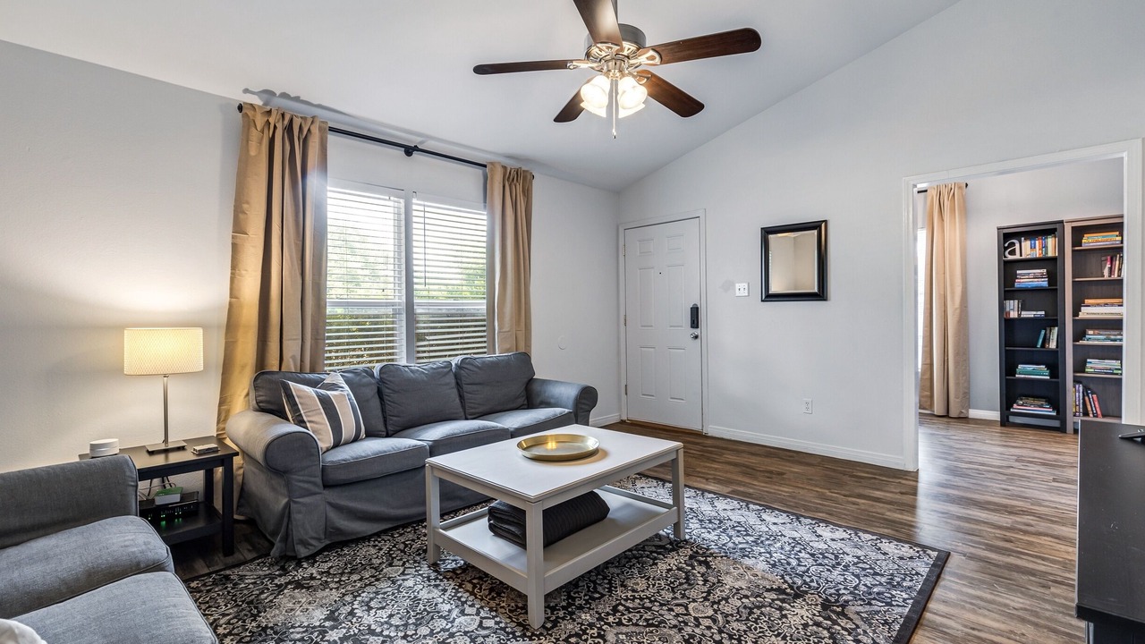 Photo of Livingroom in Waters Park