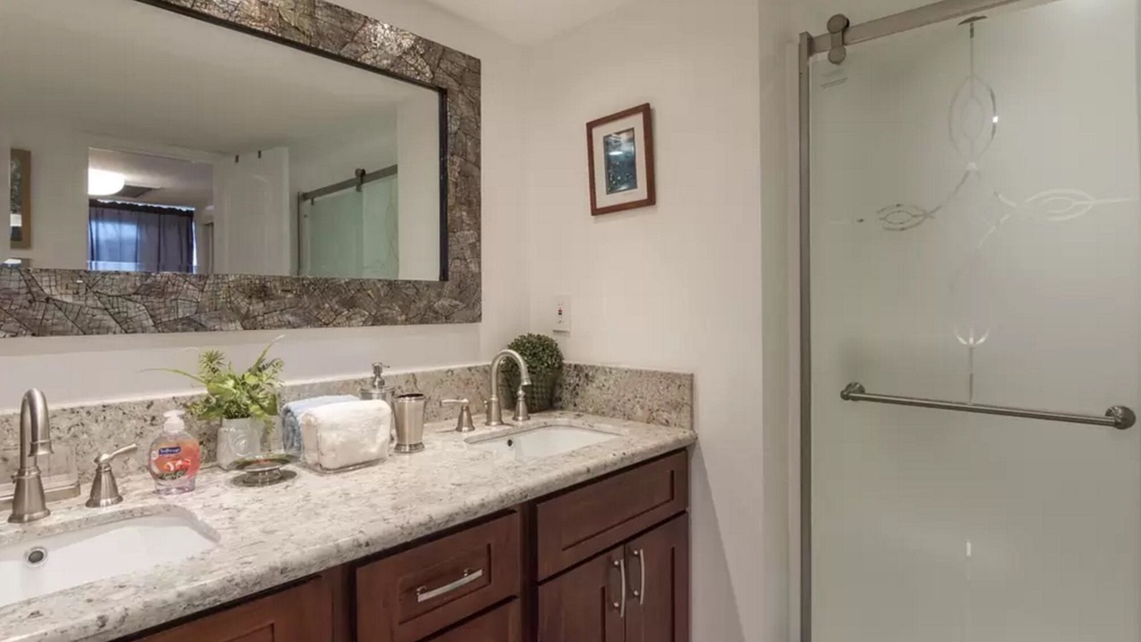 Photo of Bathroom in Makaha