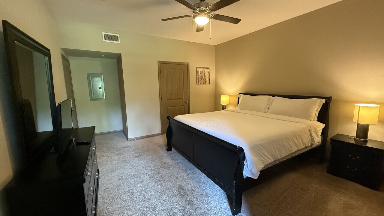 Photo of Bedroom in Grogan's Mill