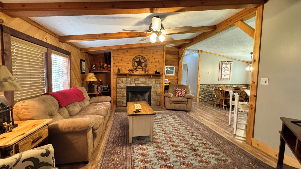 Photo of Livingroom in Milford