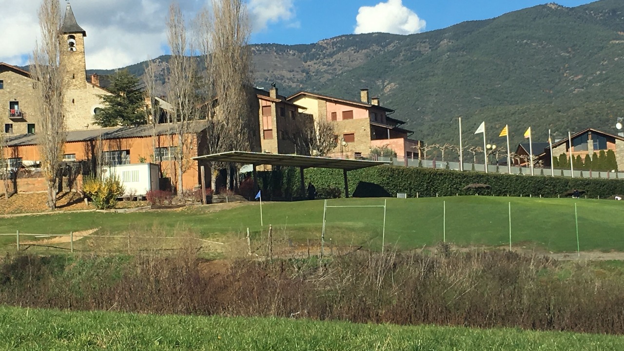 Photo of Others in Aravell