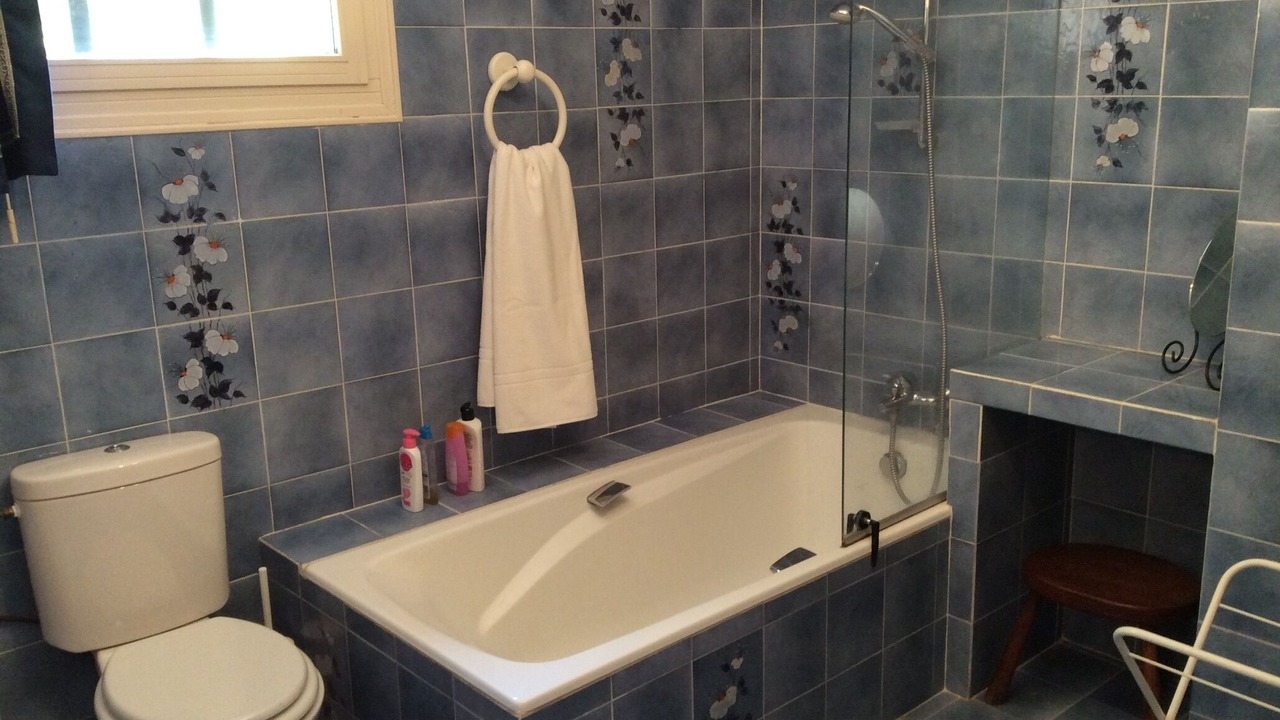 Photo of Bathroom in Aups