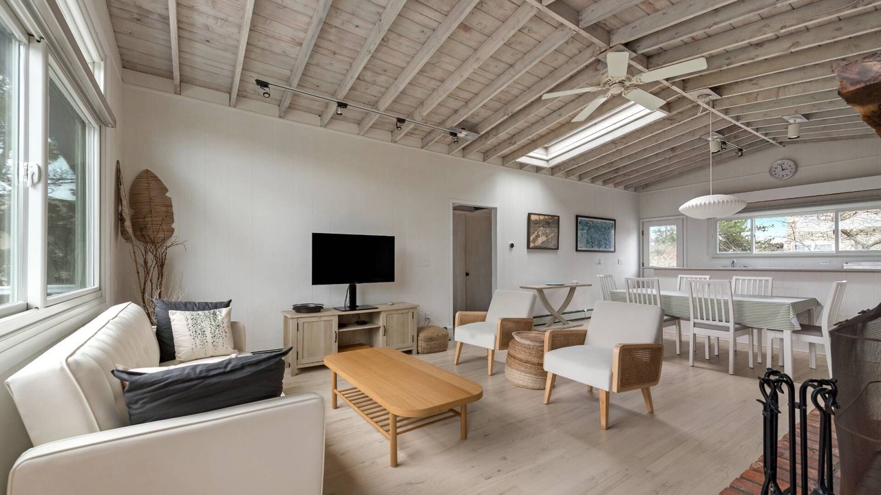 Photo of Livingroom in Napeague