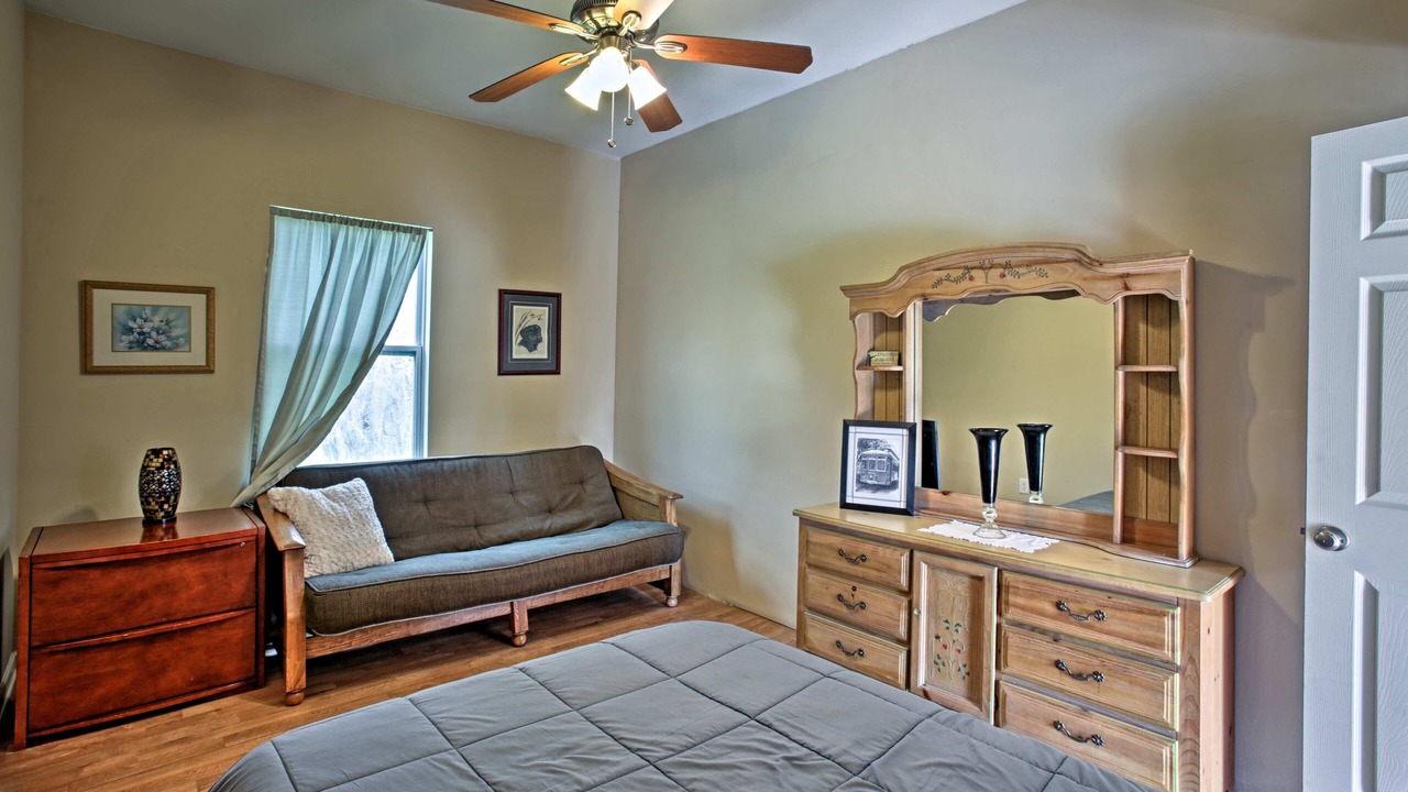 Photo of Bedroom in Theriot