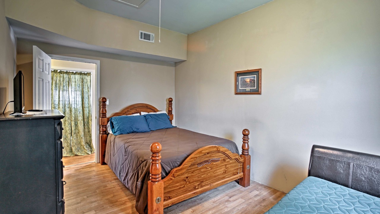 Photo of Bedroom in Theriot