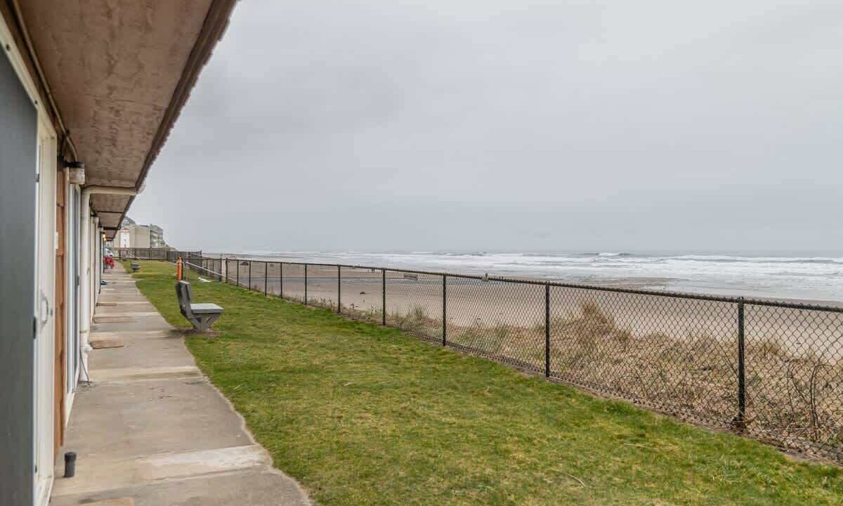 Photo of Others in Lincoln City