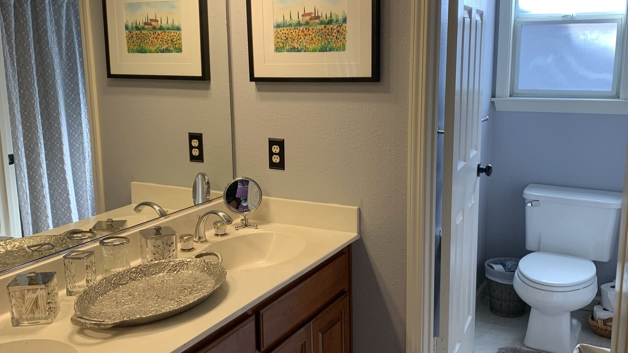 Photo of Bathroom in Sunshine Gardens