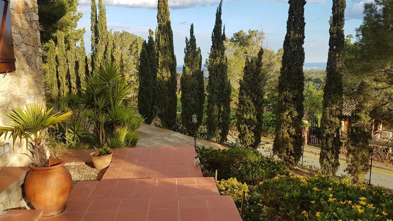 Photo of Outdoor in L'Albiol
