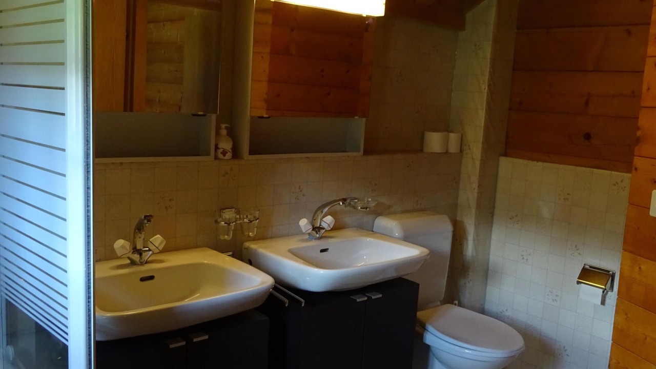 Photo of Bathroom in Ernen
