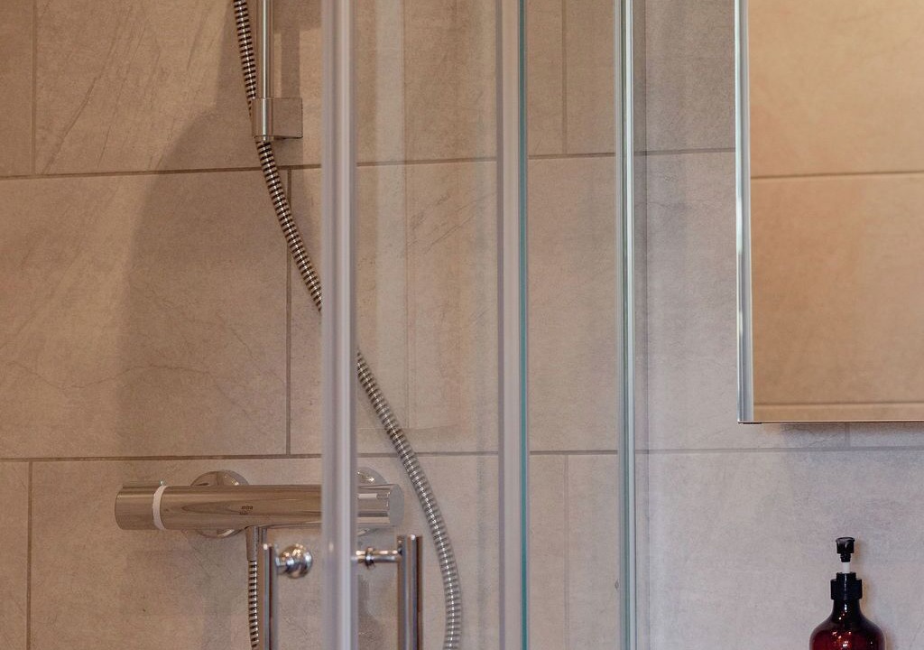 Photo of Bathroom in St Margaret's at Cliffe