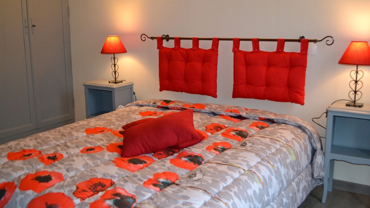 Photo of Bedroom in Montcabrier