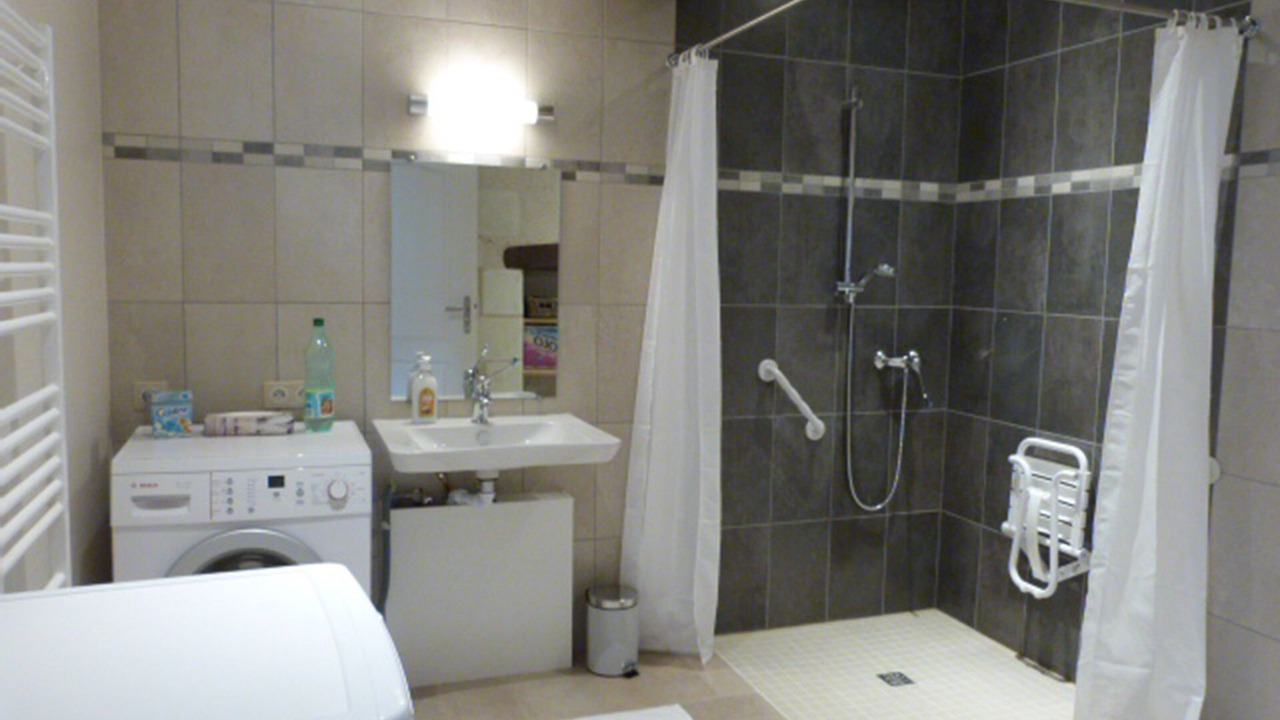 Photo of Bathroom in Blere