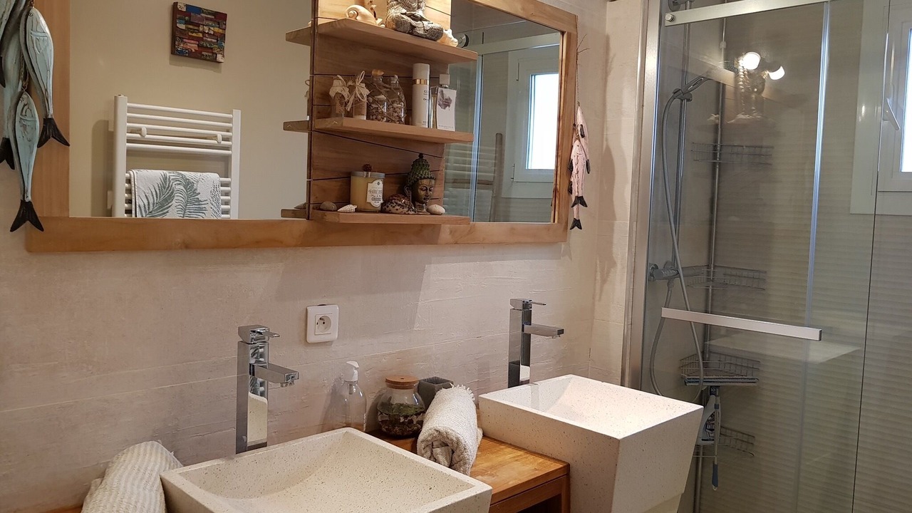 Photo of Bathroom in Aujargues