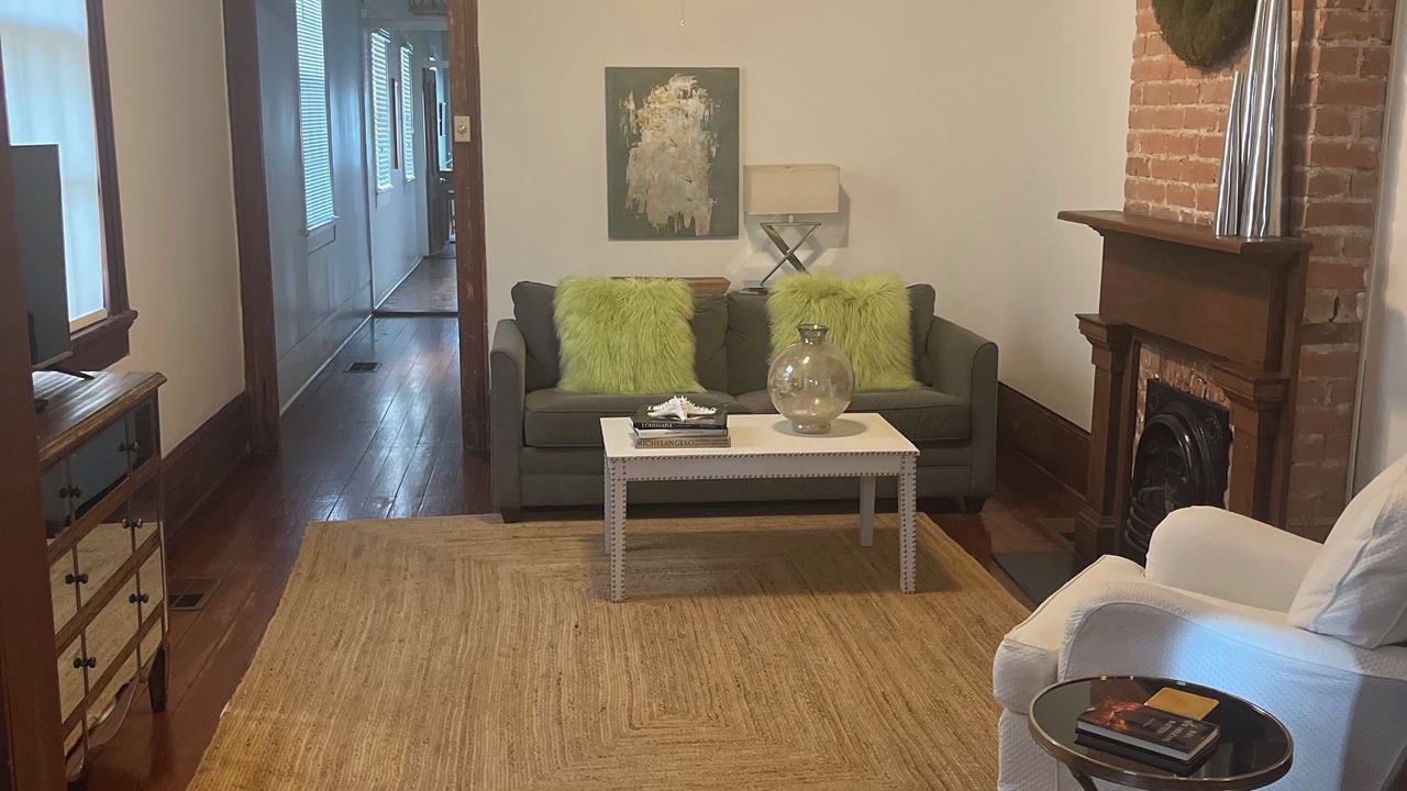 Photo of Livingroom in West Riverside
