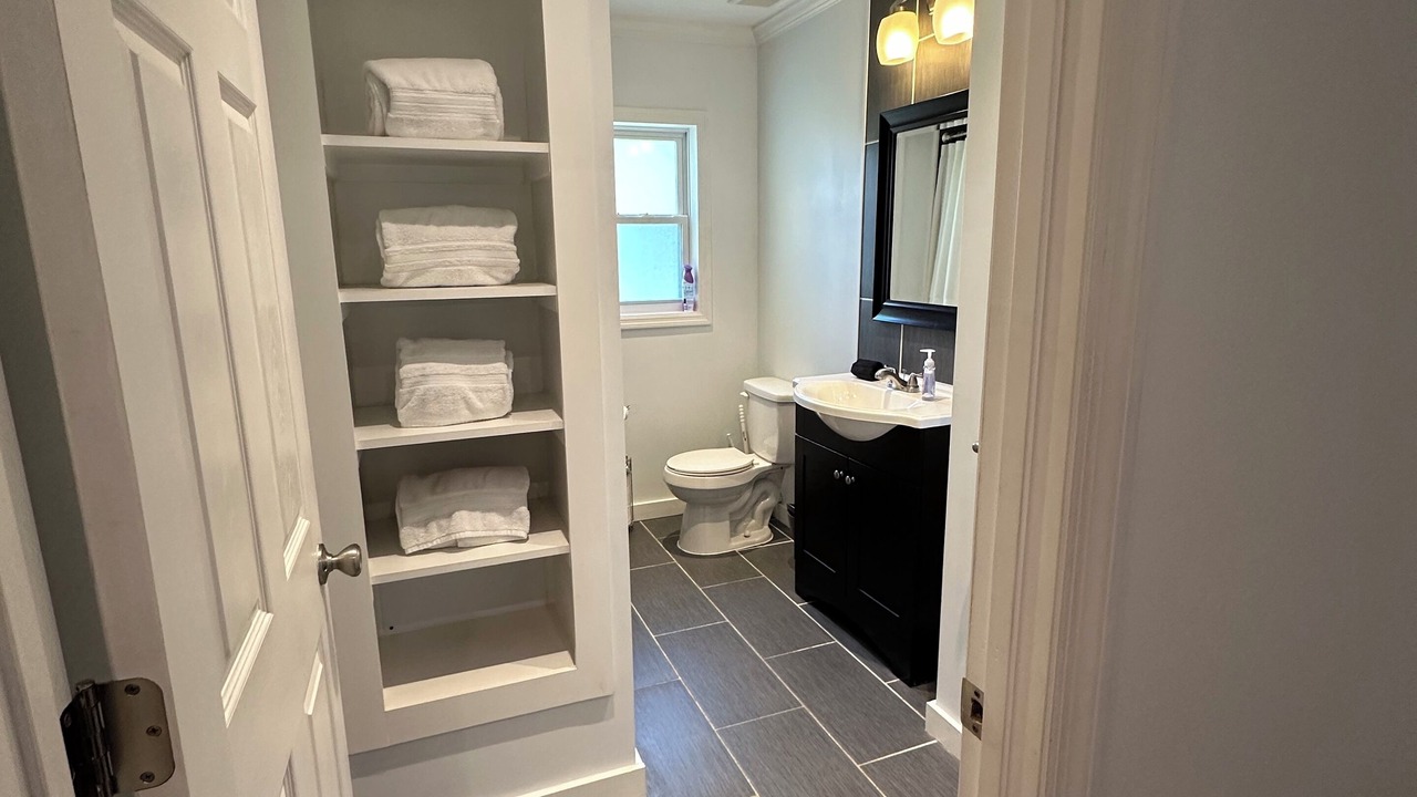 Photo of Bathroom in Gulf Gate Estates
