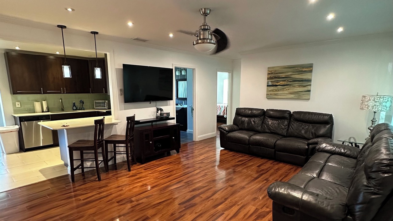 Photo of Bedroom in Gulf Gate Estates