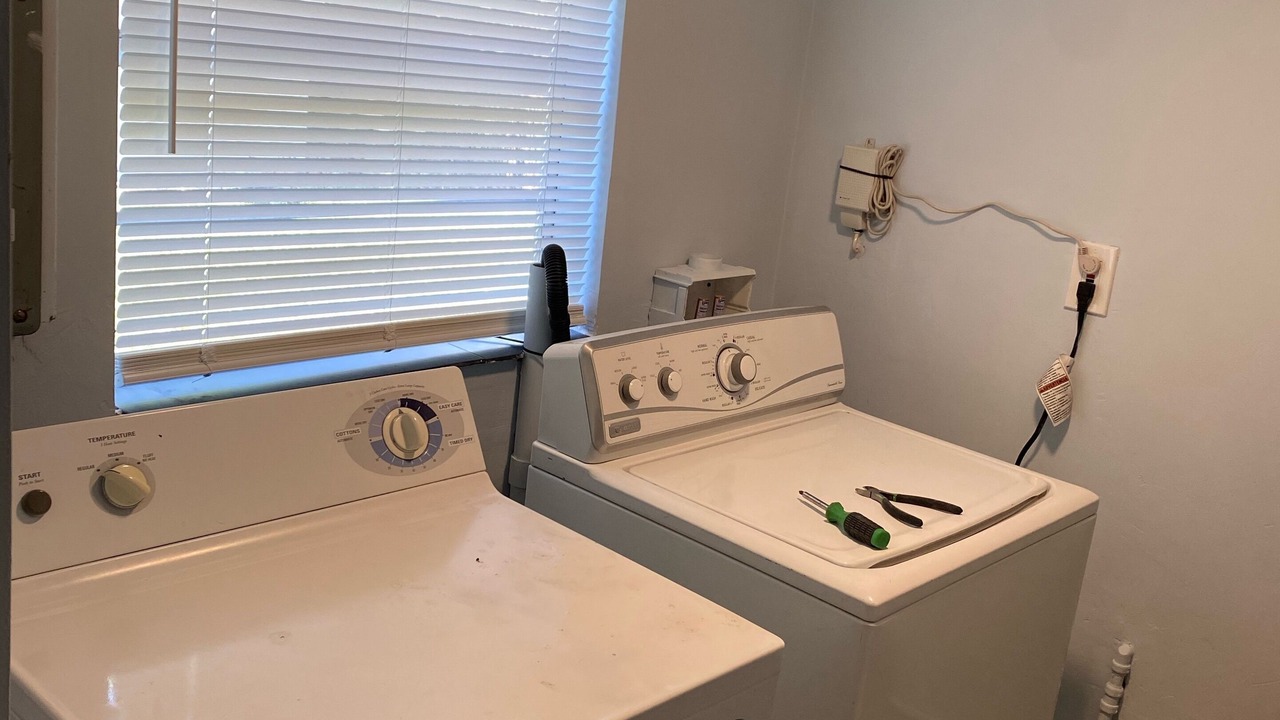 Photo of Bedroom in Gulf Gate Estates