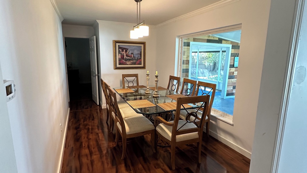 Photo of Livingroom in Gulf Gate Estates