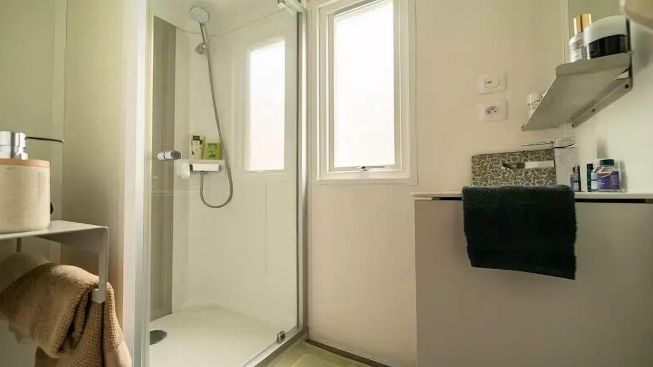 Photo of Bathroom in Laroque-des-Alberes