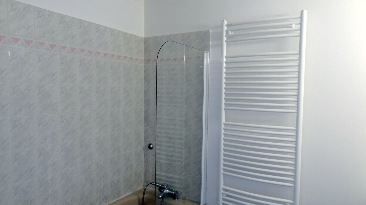 Photo of Bathroom in Antigone