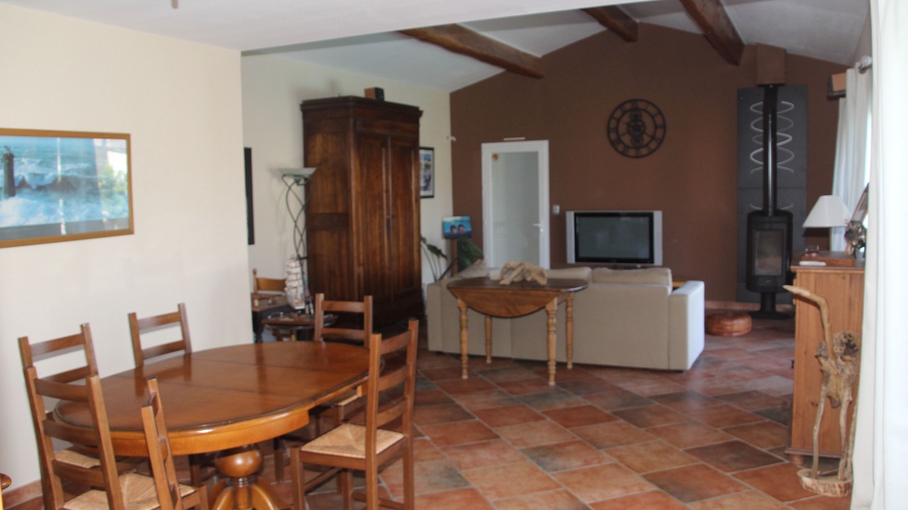 Photo of Livingroom in Saint-Genies-de-Fontedit