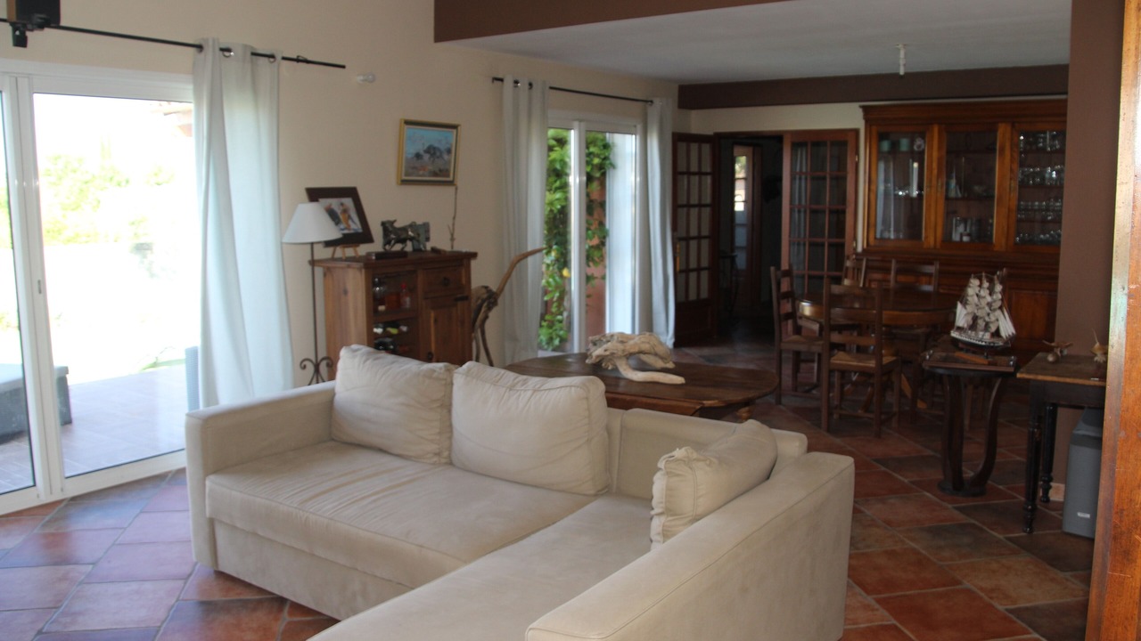 Photo of Livingroom in Saint-Genies-de-Fontedit