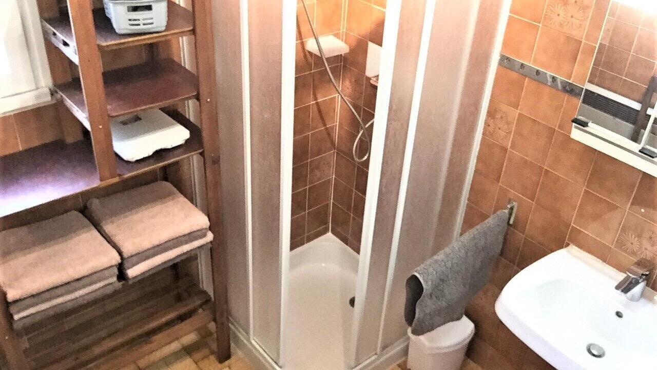 Photo of Bathroom in Arvieu