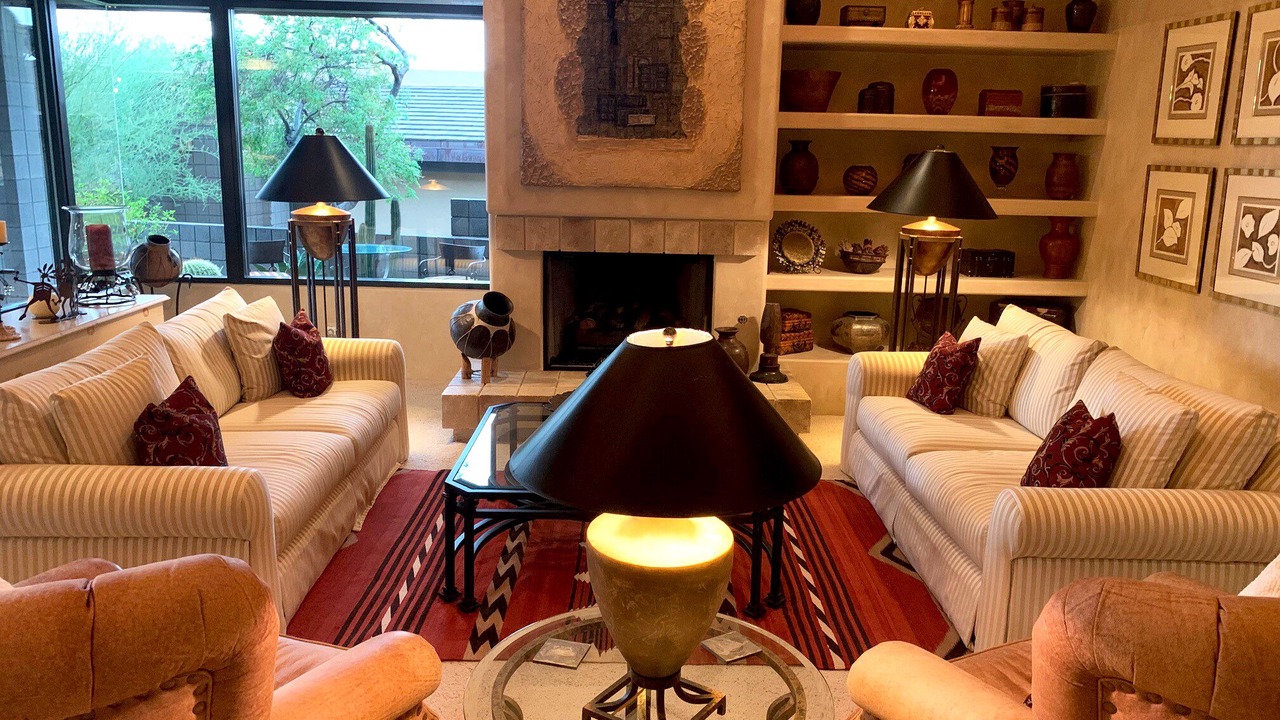 Photo of Livingroom in Desert Mountain