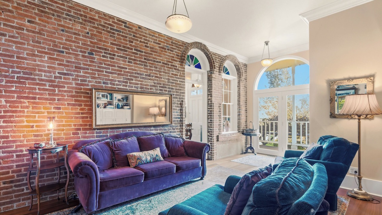 Photo of Livingroom in Jacksonville