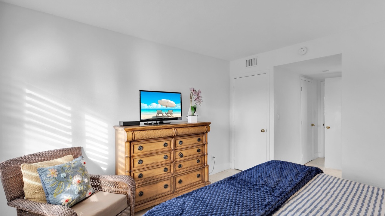 Photo of Bedroom in Key Largo