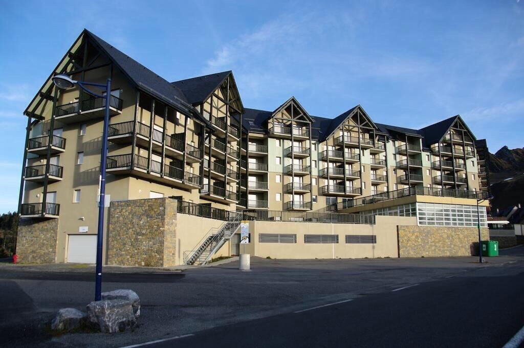 Photo of Buildings in Loudervielle