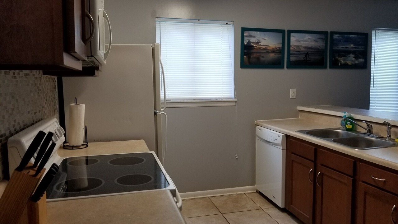 Photo of Kitchen in Neptune Beach