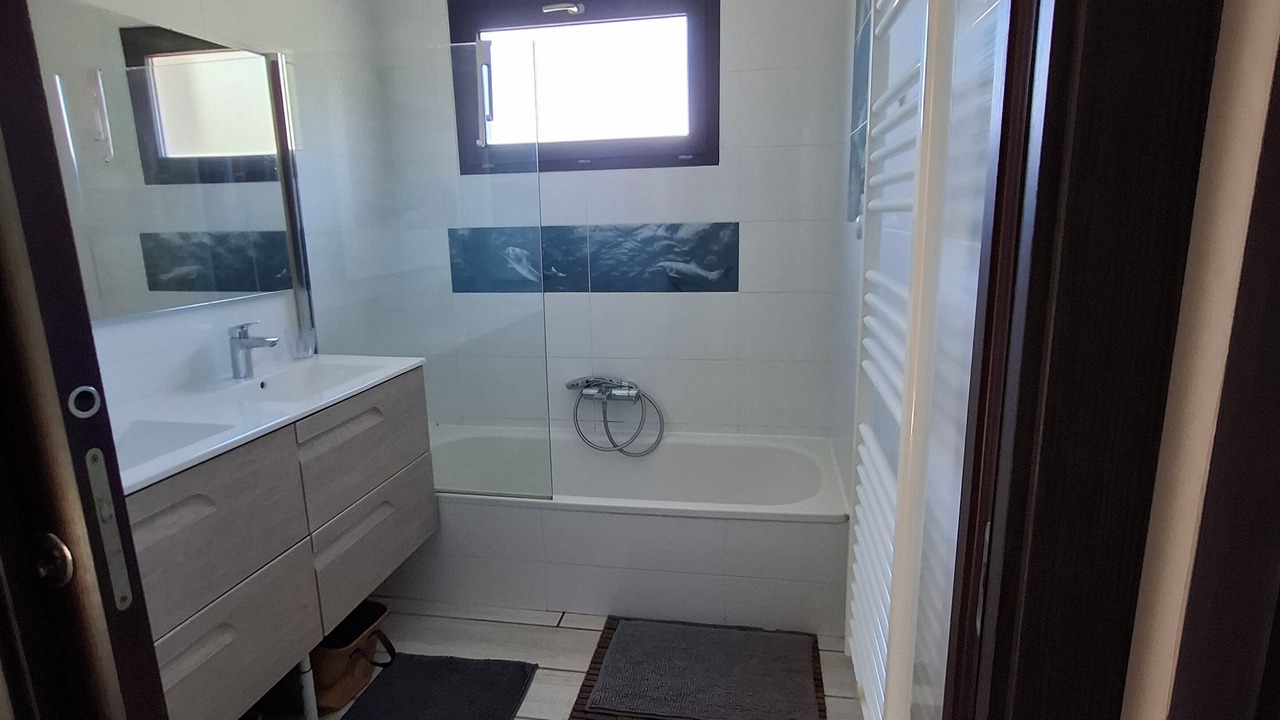 Photo of Bathroom in Saint-Hippolyte