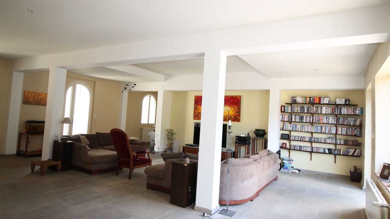 Photo of Livingroom in Lasalle