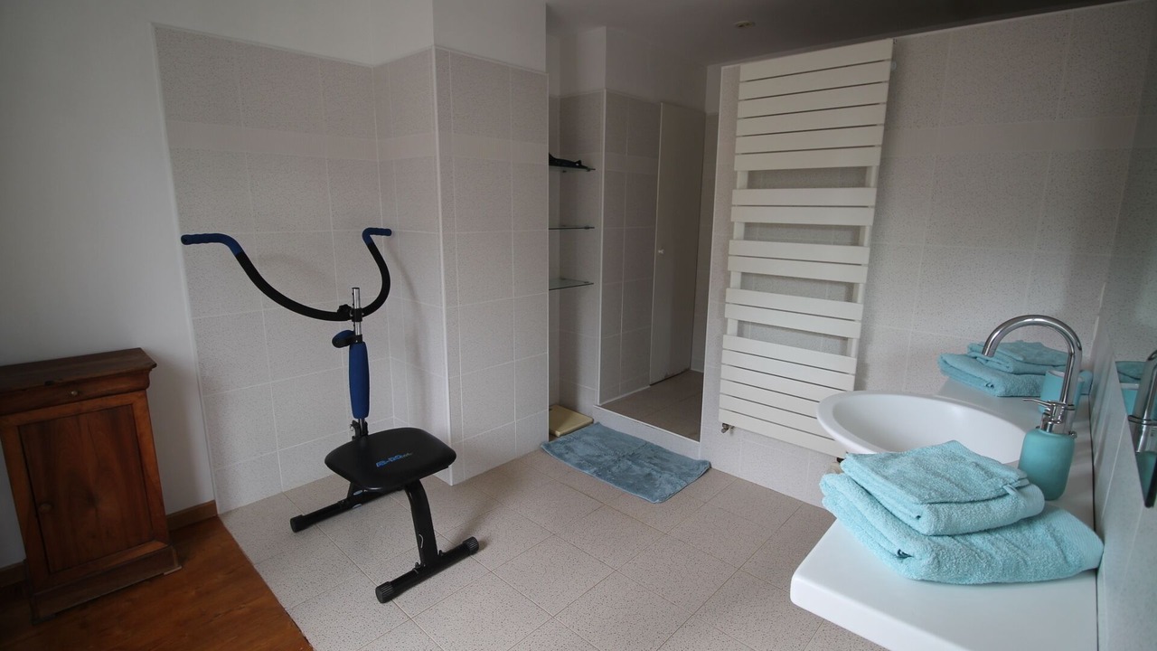 Photo of Bathroom in Lasalle