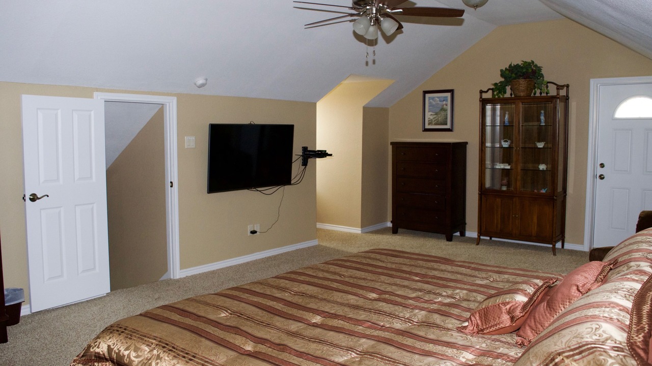 Photo of Bedroom in Enchanted Oaks