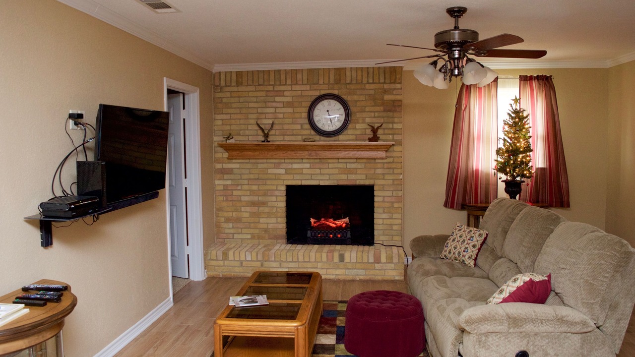Photo of Livingroom in Enchanted Oaks