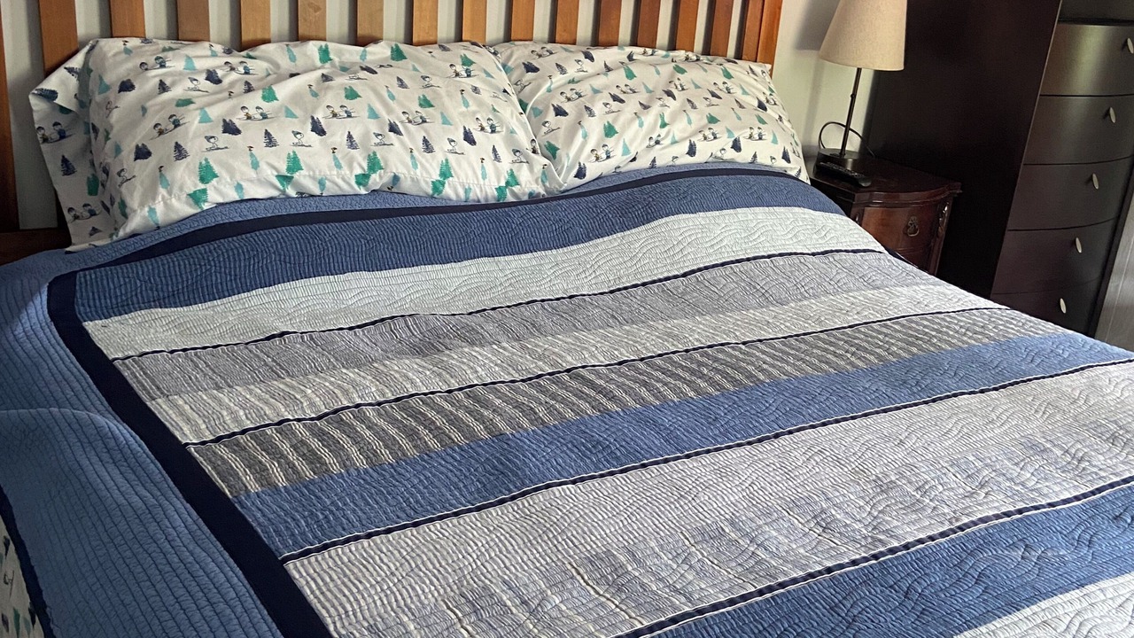 Photo of Bedroom in Paddock Lake
