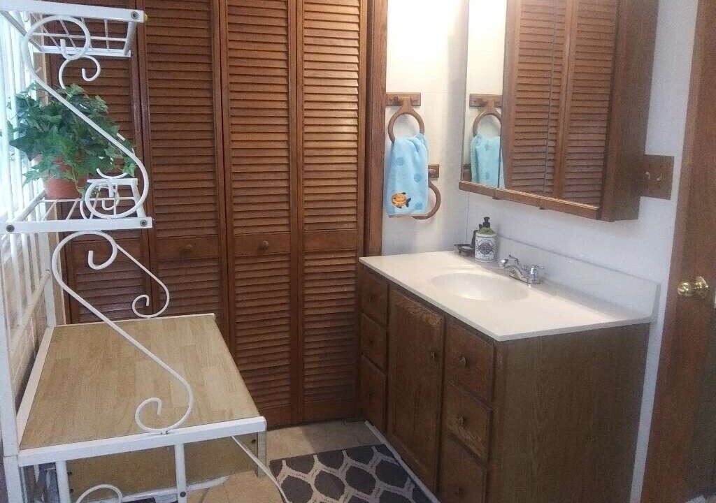 Photo of Bathroom in Paddock Lake