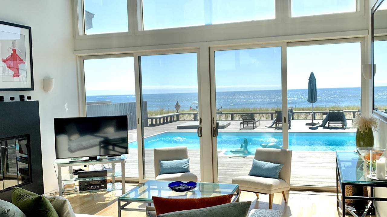 Photo of Livingroom in Fire Island Pines