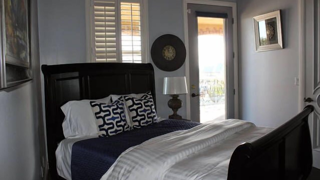 Photo of Bedroom in Sunrise Manor